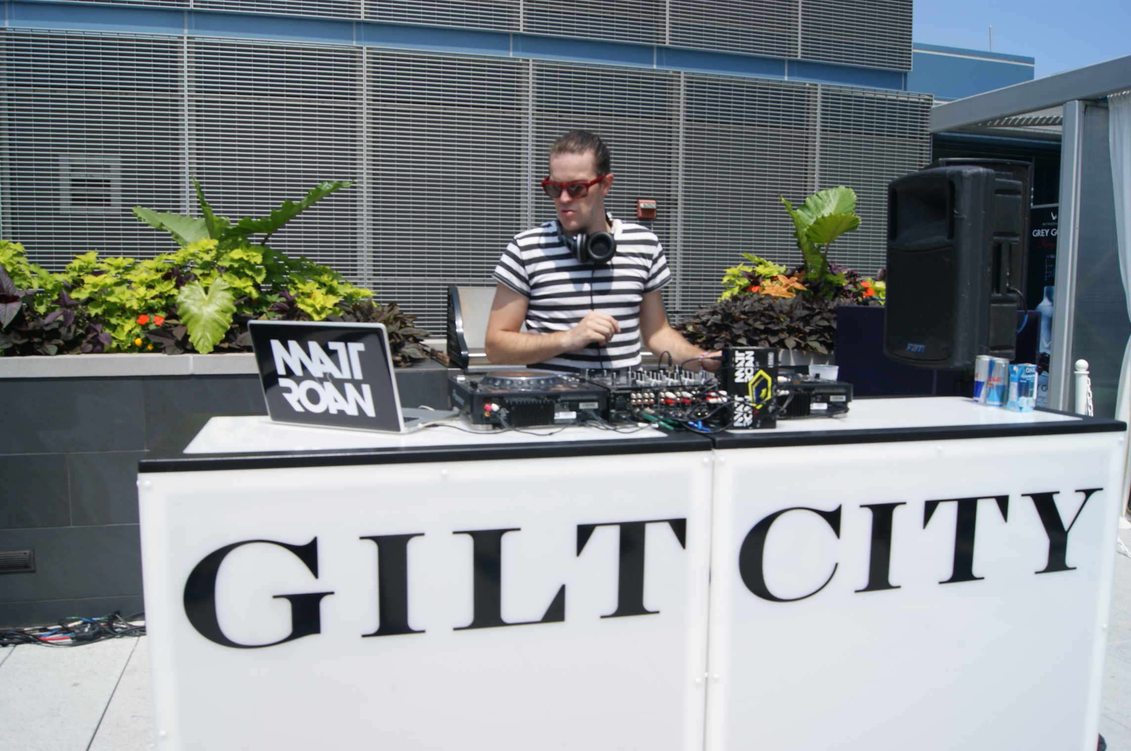 GILT CITY BETTER THAN BACKSTAGE