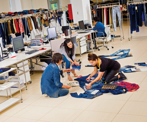 1-Zara-Headquarters-via flare mag