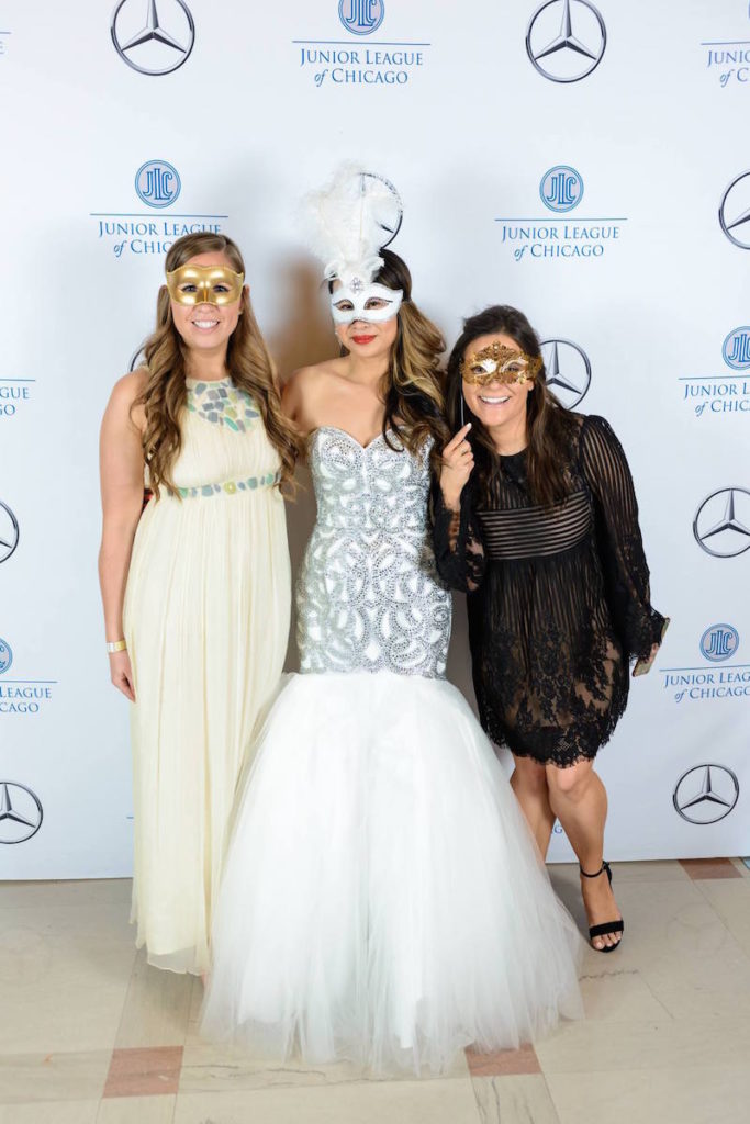 Junior League of Chicago Hosts Masquerade Ball 2017_21