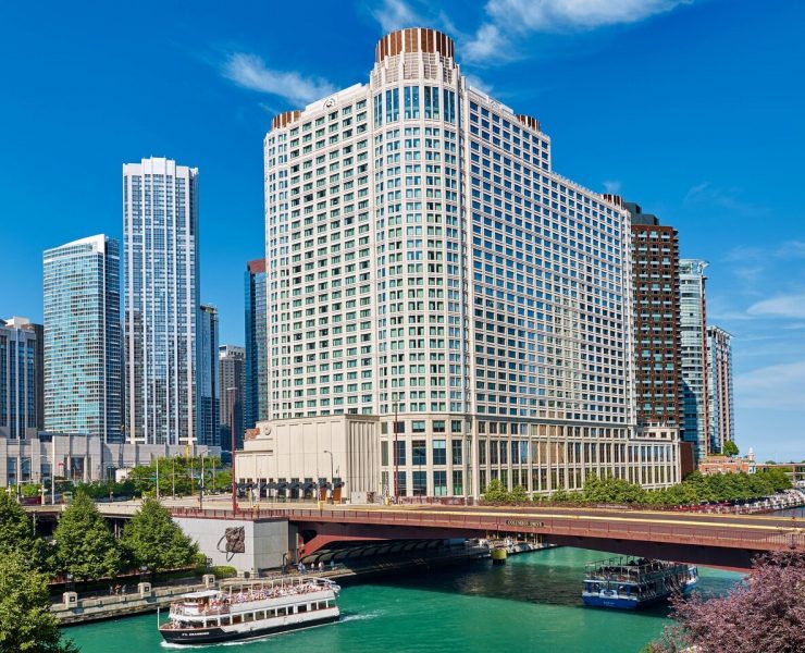 Sheraton Grand Chicago Riverwalk Trainer Gideon Akande Hosting Pre Marathon Runs