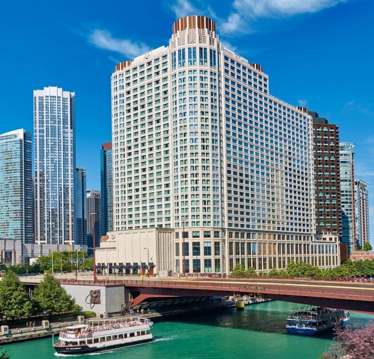Sheraton Grand Chicago Riverwalk Trainer Gideon Akande Hosting Pre Marathon Runs