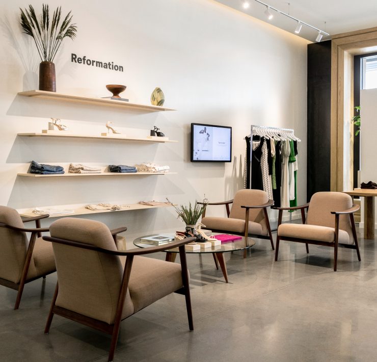 Image of News announcing Eco-Friendly Celeb Favorite fashion brand Reformation Opens Second Chicago Area Store at Oakbrook