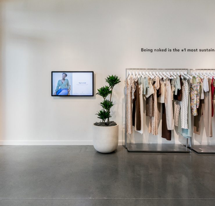 Image of News announcing Eco-Friendly Celeb Favorite fashion brand Reformation Opens Second Chicago Area Store at Oakbrook