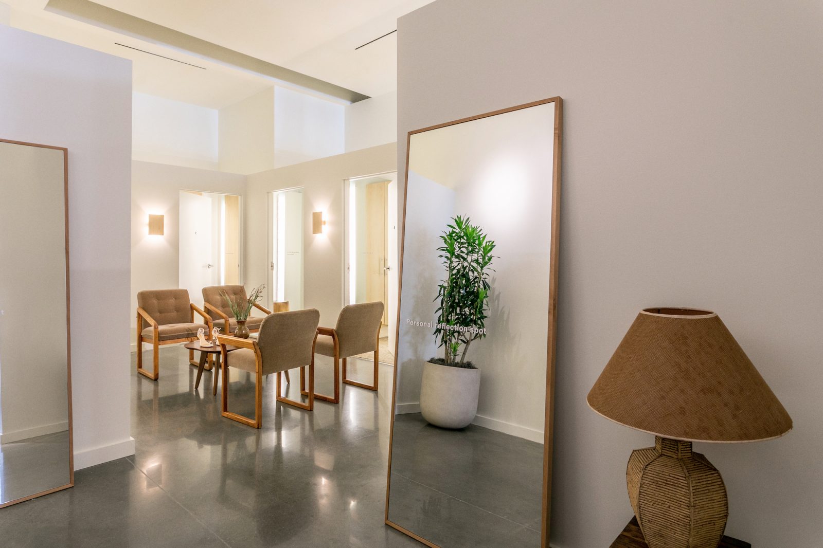 Image of News announcing Eco-Friendly Celeb Favorite fashion brand Reformation Opens Second Chicago Area Store at Oakbrook